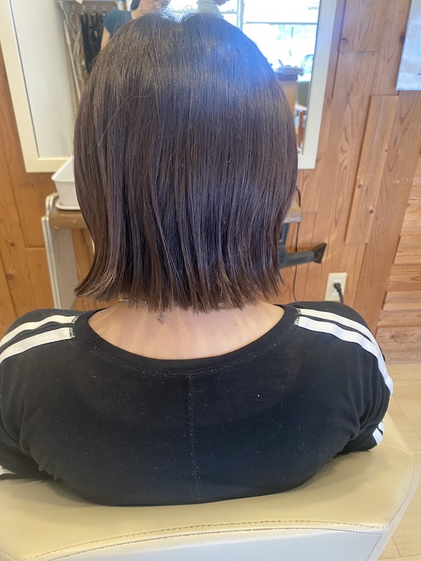切りっぱなしのレイヤースタイル