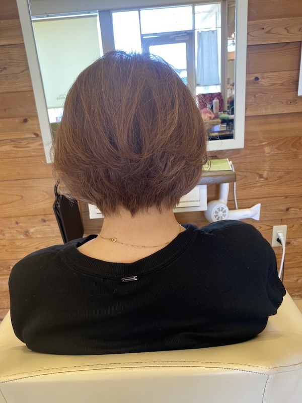 白髪も明るくオシャレ