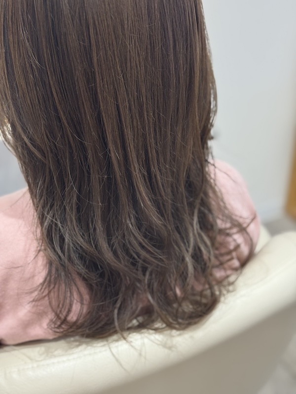 明るめオリーブカラー