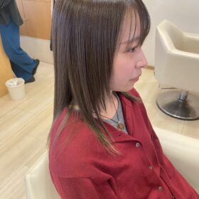 ツヤツヤオリーブベージュ