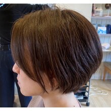 コンパクトショートボブ